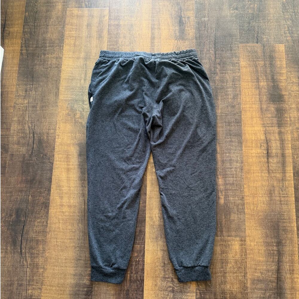 Vuori Performance Joggers Drawstring Pants Size M… - image 5